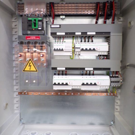 conception shelter armoire onduleur photovoltaique Armel ENR 04